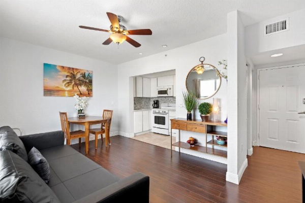 Welworth condo units Miami Beach image 14